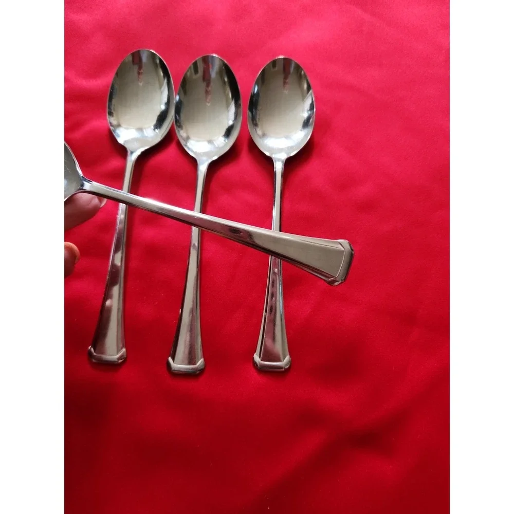 Oneida Maestro SSS Stainless Steel Oval Soup Spoons Set of 4 Silver Flatware